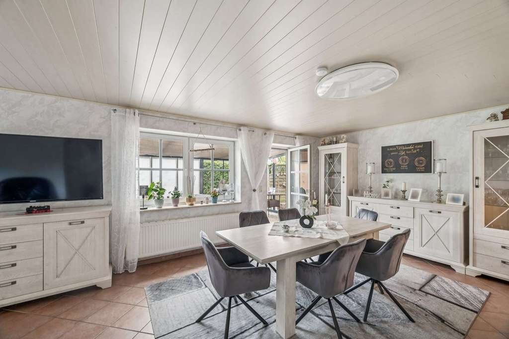 Immobilie in Schülp bei Rendsburg - Mit viel Herz gepflegt – gemütlicher Bungalow mit Wintergarten & Garten - Bild 4