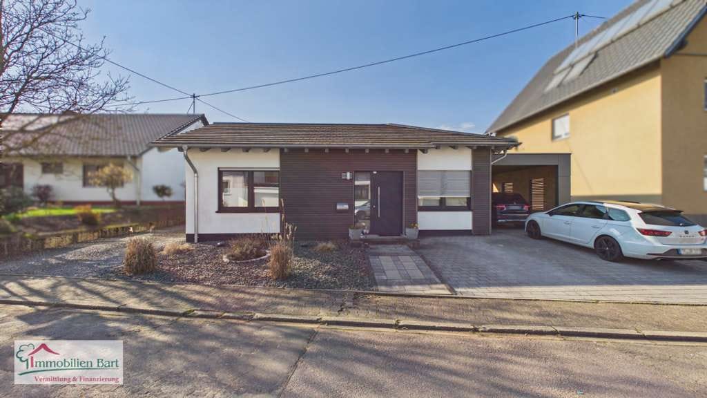 Immobilie in Merzkirchen - GRENZNÄHE: HOLZHAUS (230 M² WFL., ENERGIE: A+) / 5 - 6 SCHLAFZ./ TOP WOHNLAGE BEI SAARBURG - Bild 1
