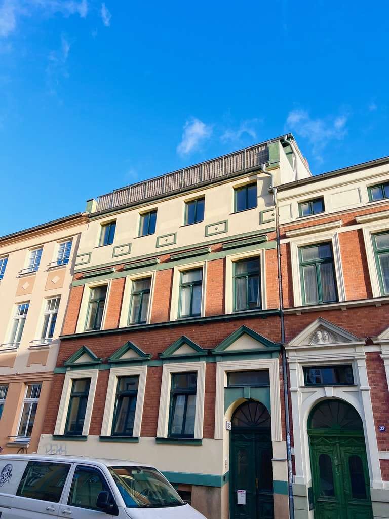 Immobilie in Rostock - ***Kapitalanlage*** Saniertes Mehrfamilienhaus in TOP-Lage in der KTV mit 7 x Wohneinheiten...!!! - Bild 0