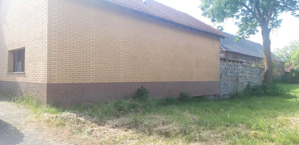 Immobilie in Wriezen - Freundliches Mehrfamilienhaus 11 Zimmer und 1 separates Wohnhausmit 2 Zimmern in Wriezen - Bild 1