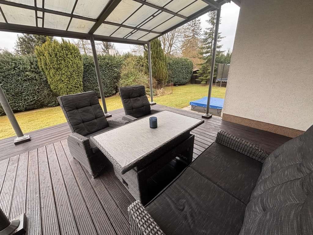 Immobilie in Krakow am See - Ferienbungalow: modern, kernsaniert, mit Kamin, Fußbodenheizung & großem Grundstück - Bild 1