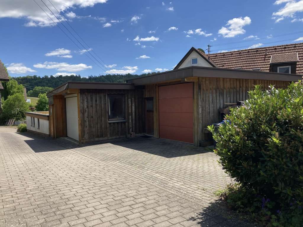 Immobilie in Ruppertshofen - Geräumiges Dreifamilienhaus in idyllischer Lage - Bild 2