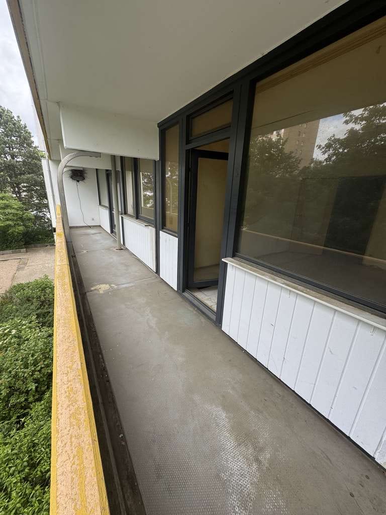 Immobilie in Erftstadt - Großzügige 2-Zimmer-Wohnung mit Balkon und Tiefgaragenstellplatz– für Eigennutzer und Kapitalanleger - Bild 2