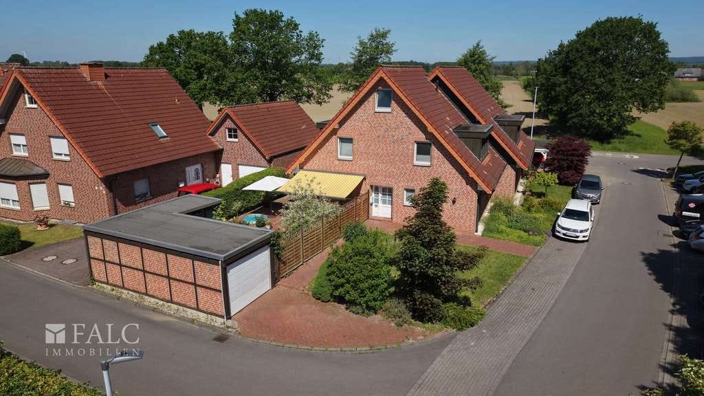 Immobilie in Nottuln - Appelhülsen - 5 Zimmer Doppelhaushälfte mit Garten und Carport - Bild 1
