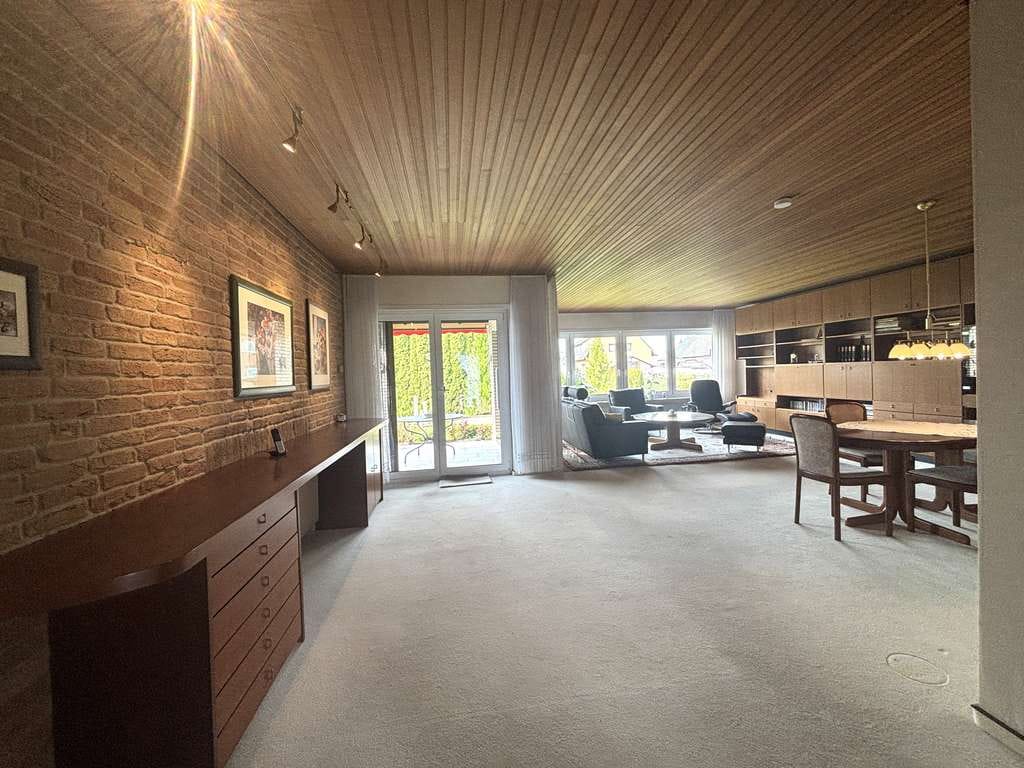 Immobilie in Weyhausen - Sehr gepflegter Bungalow mit neuem Dach, 3-fach verglasten Fenstern, fussläufig guter Infrastruktur - Bild 4