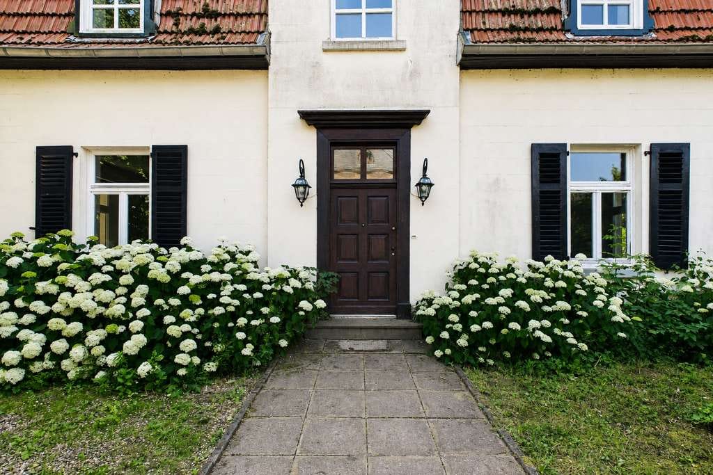 Immobilie in Kleve - Einfamilienhaus mit historischem Charme - Bild 1