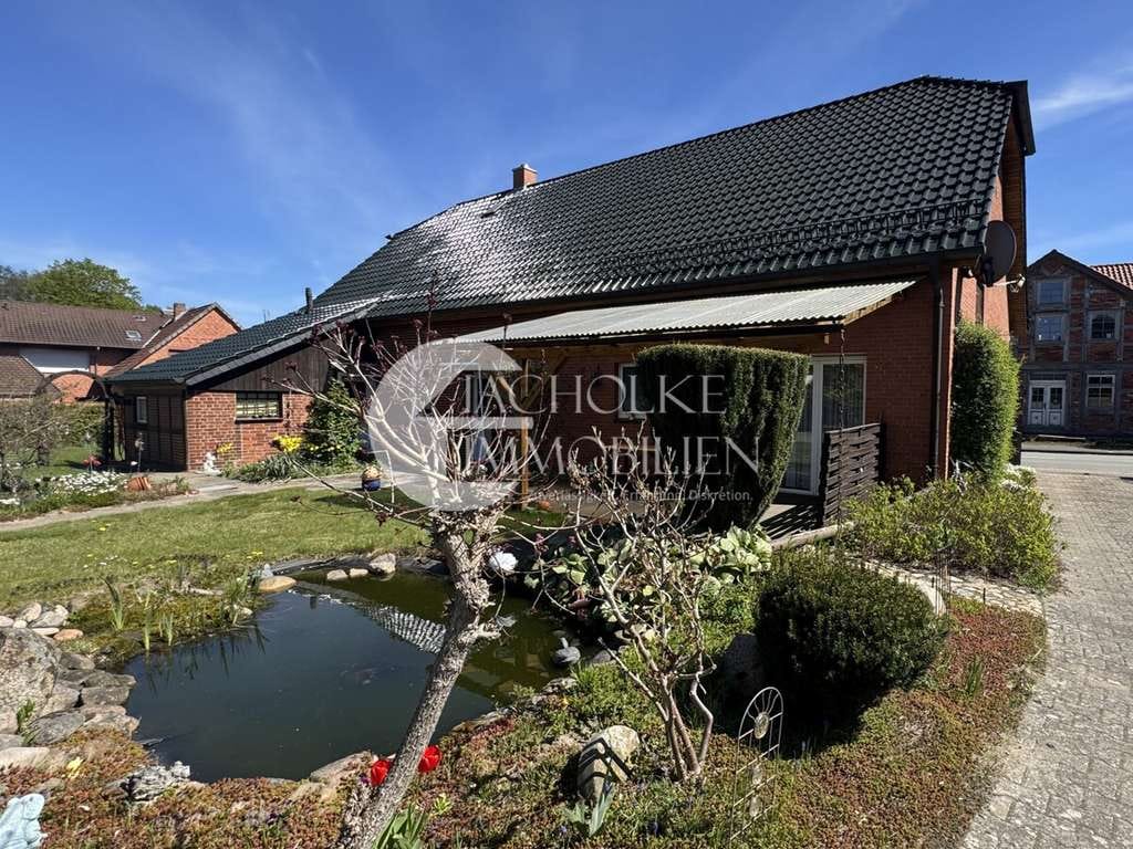 Immobilie in Bergen an der Dumme - Wo Fachwerk auf Möglichkeiten trifft – Ihr Zuhause im Wendland - Bild 1