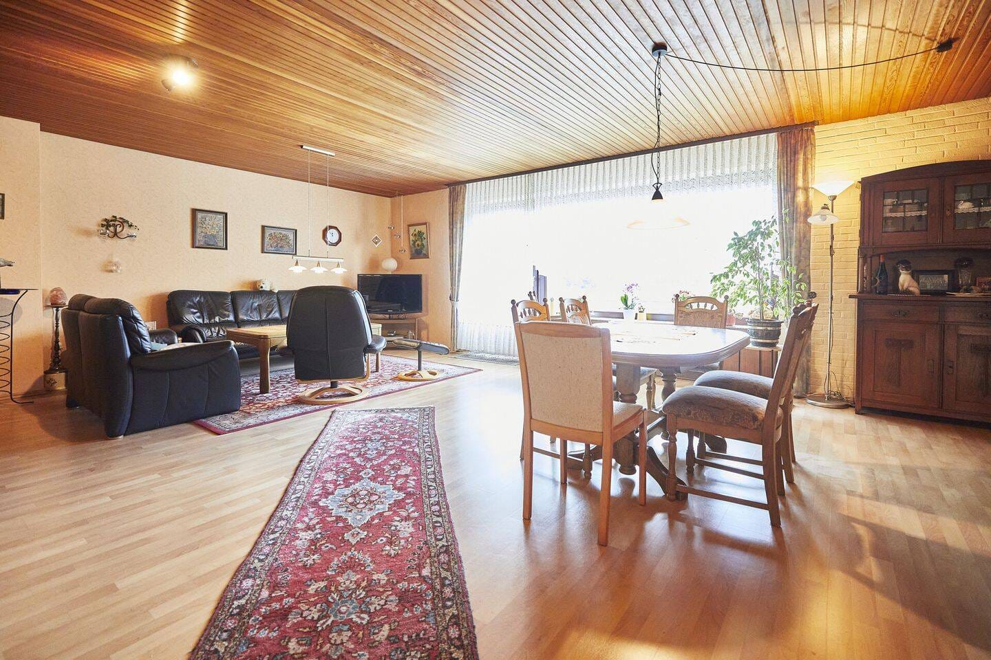 Immobilie in Worpswede - Wohn- und Geschäftshaus mit ca. 4.081m² großes Grundstück in Worpswede - Bild 4