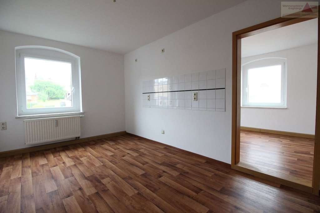 Immobilie in Breitenbrunn/Erzgebirge - Solide vermietetes Mehrfamilienhaus in ländlicher Lage mit Entwicklungsperspektive - Bild 3