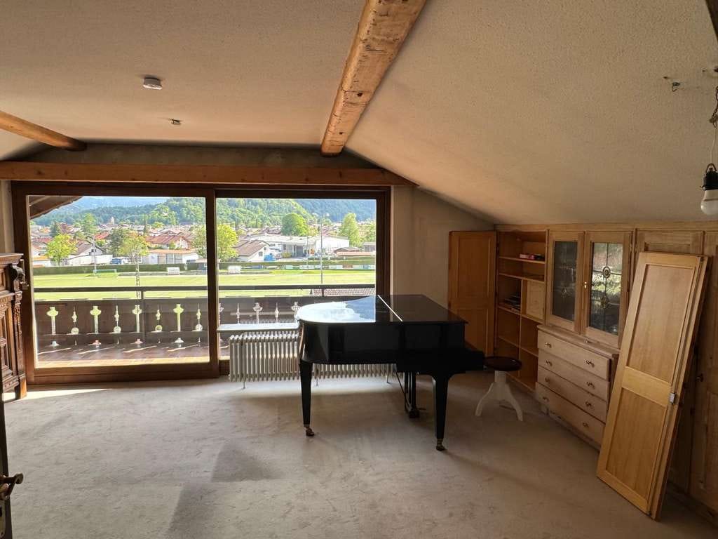 Immobilie in Oberau - 3 Zi.-DG-Wohnung mit Traumblick auf das Zugspitzmassiv und den Gießenbach!!! - Bild 3