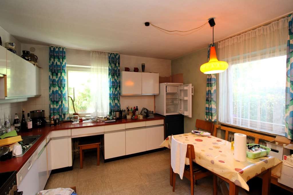 Immobilie in Bechhofen - Einfamillienhaus mit Ausbaureserve, viel Platz und traumhaftem Grundstück - Bild 3