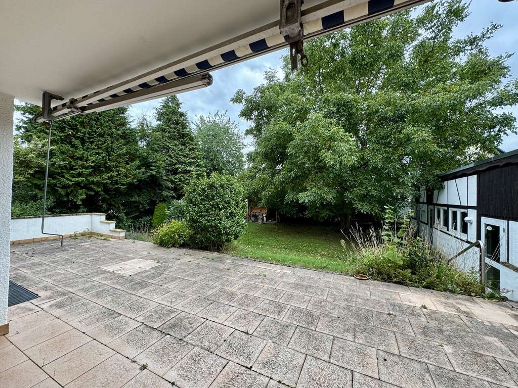 Immobilie in Heusenstamm - Viel Raum für Ihre Visionen: 3 Wohneinheiten plus Nebengebäude und großem Garten - Bild 4
