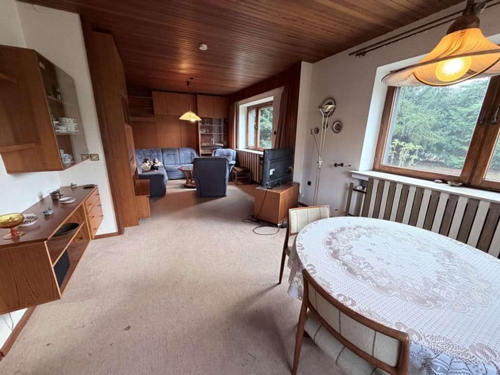 Immobilie in Schwanewede - Zweifamilienhaus in ruhiger und dennoch zentraler Lage von Schwanewede im Ortsteil Neuenkirchen - Bild 2