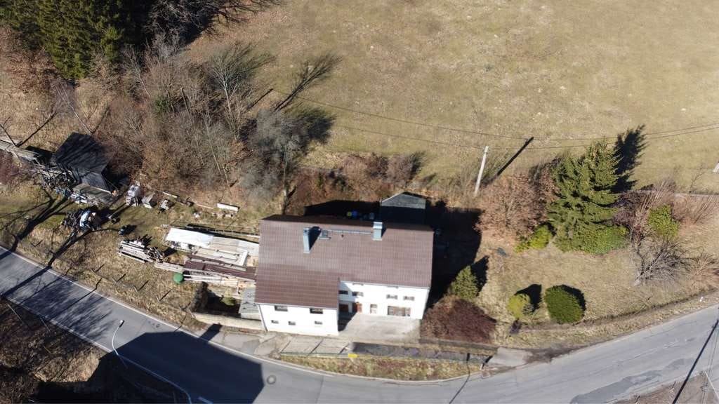 Immobilie in Mulda/Sachsen - Einfamilienhaus mit Potential - Wohnen am Helbigsdorfer Bach mit ausbaufähigem Dachgeschoss - Bild 2