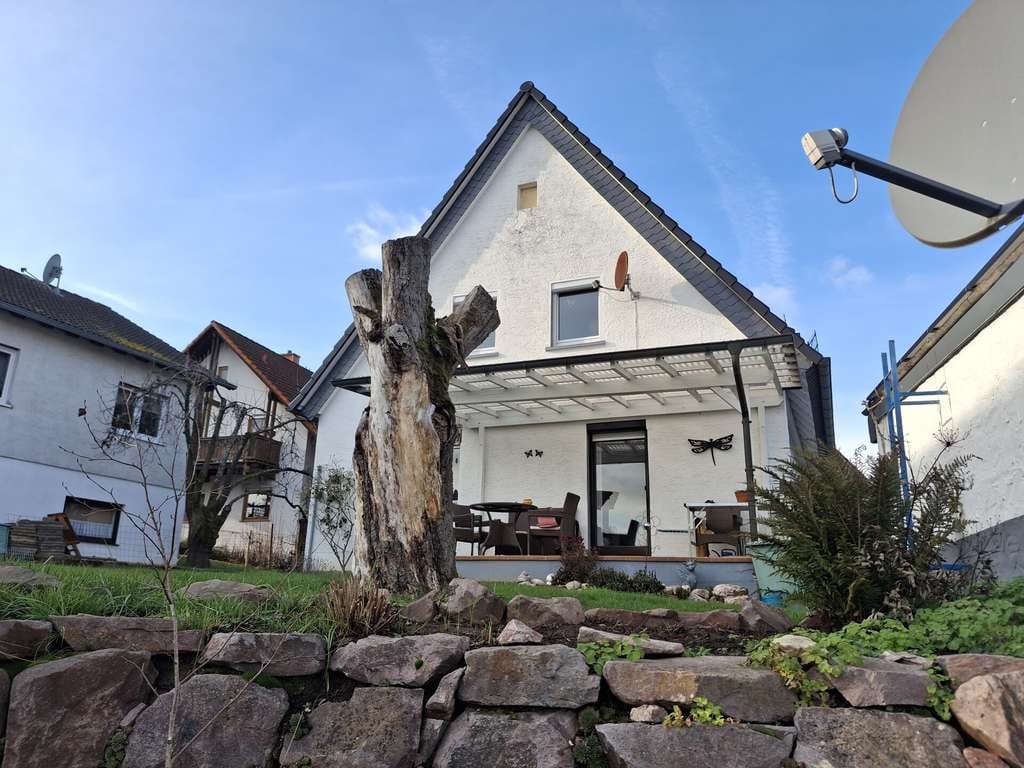 Immobilie in Mömbris - Einfamilienhaus mit Seele in Mömbris-Schimborn!
Ländliche Geborgenheit trifft moderne Freiheit! - Bild 2