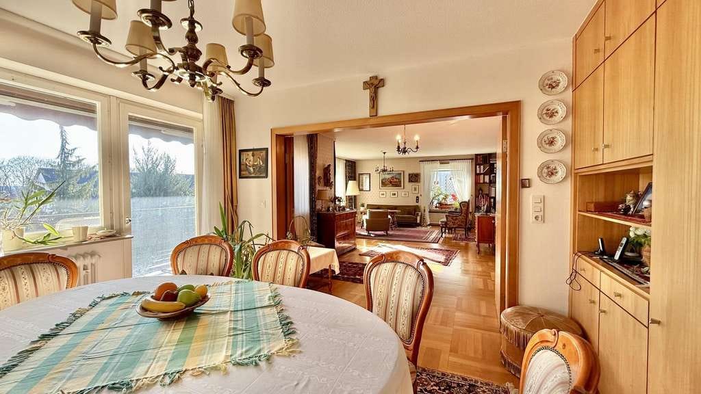 Immobilie in Ellwangen (Jagst) - Großzügiges Wohnen in Bestlage – Hochwertiges Einfamilienhaus  in Ellwangen - Bild 3