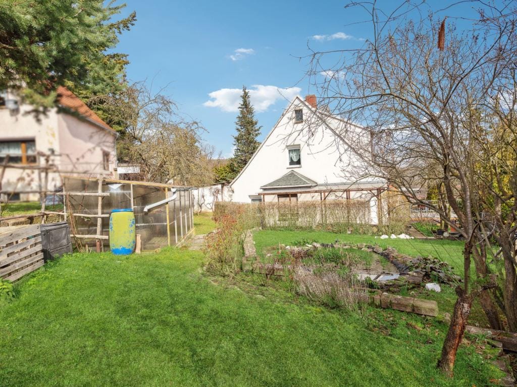 Immobilie in Rudolstadt - Wohnen mit Weitblick - Einfamilienhaus mit Panorama am Gemeindeberg - Bild 2