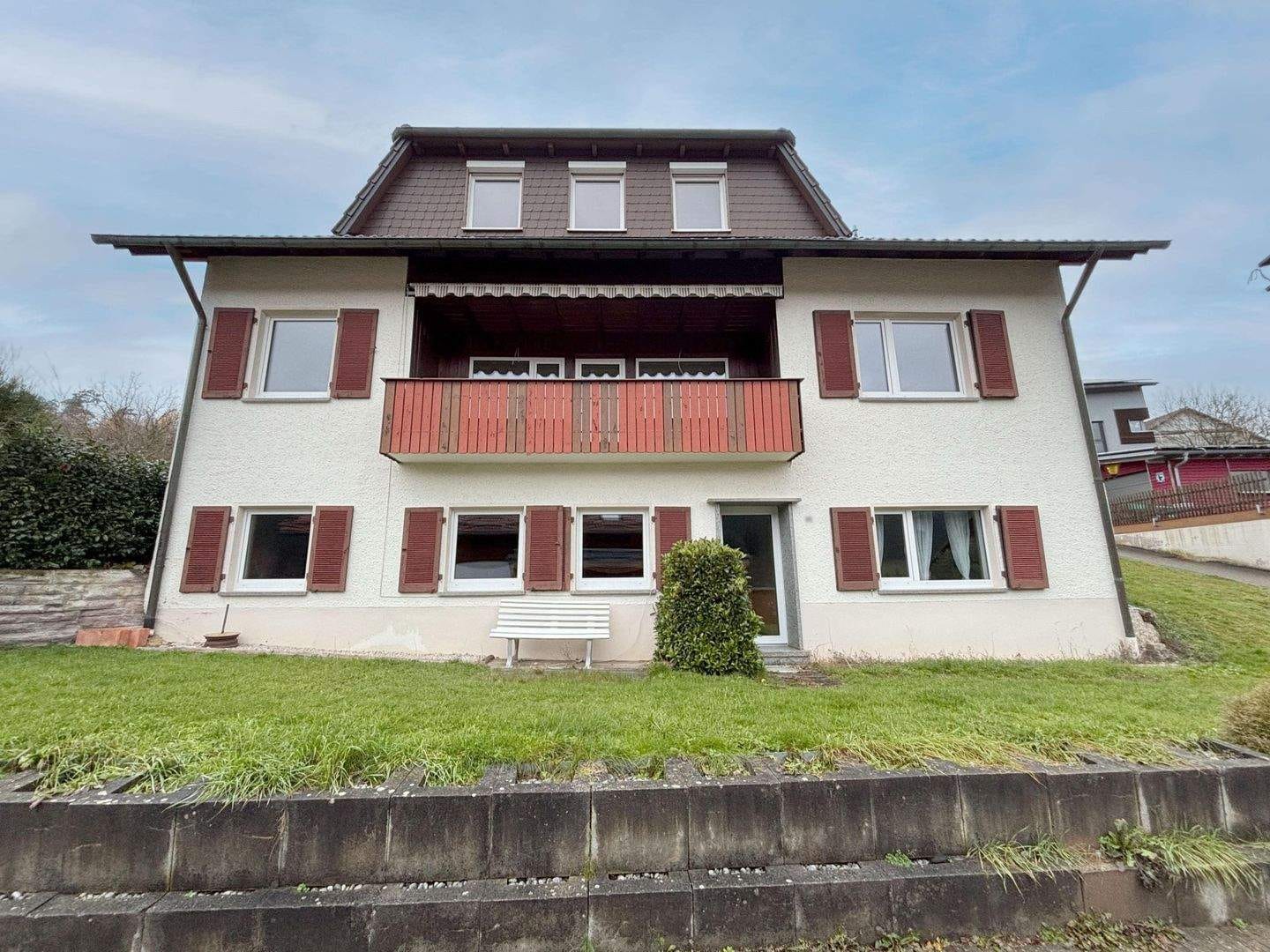 Immobilie in Haiterbach - Ein Zuhause mit Raum für Generationen, Ideen und Lebensqualität! - Bild 2