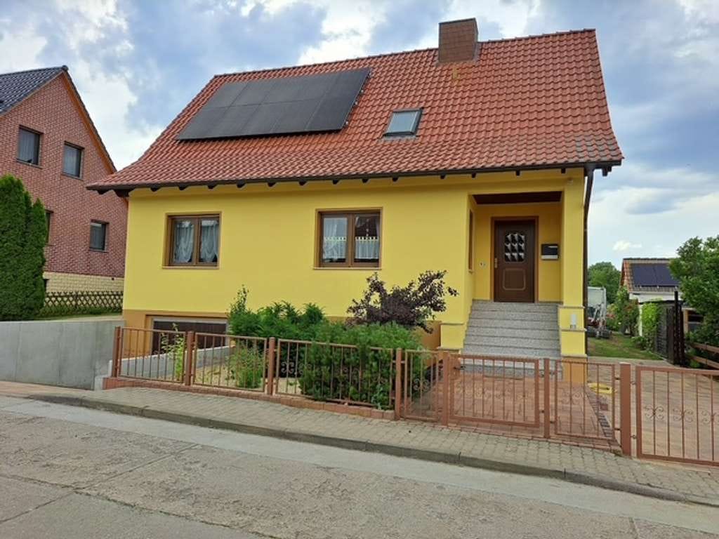 Immobilie in Roßleben-Wiehe - Energetisch modernisiertes, individuelles Einfamilienhaus in ruhiger Stadtrandlage - Bild 0