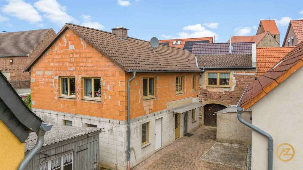 Immobilie in Altenhausen - „Einziehen, anpacken, wohlfühlen: Wohnhaus mit Hof, Garage und Potenzial in Ivenrode“ - Bild 1