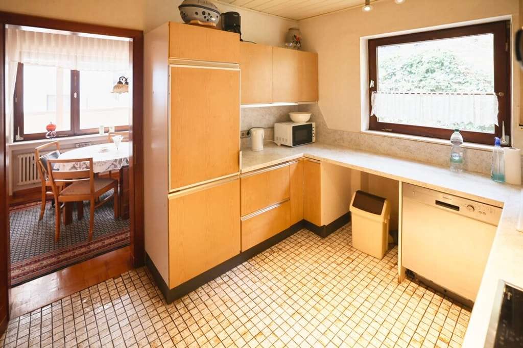 Immobilie in Lahnstein - Freistehendes Einfamilienhaus mit ELW in naturnaher Lage von Lahnstein-Friedrichssegen - Bild 1