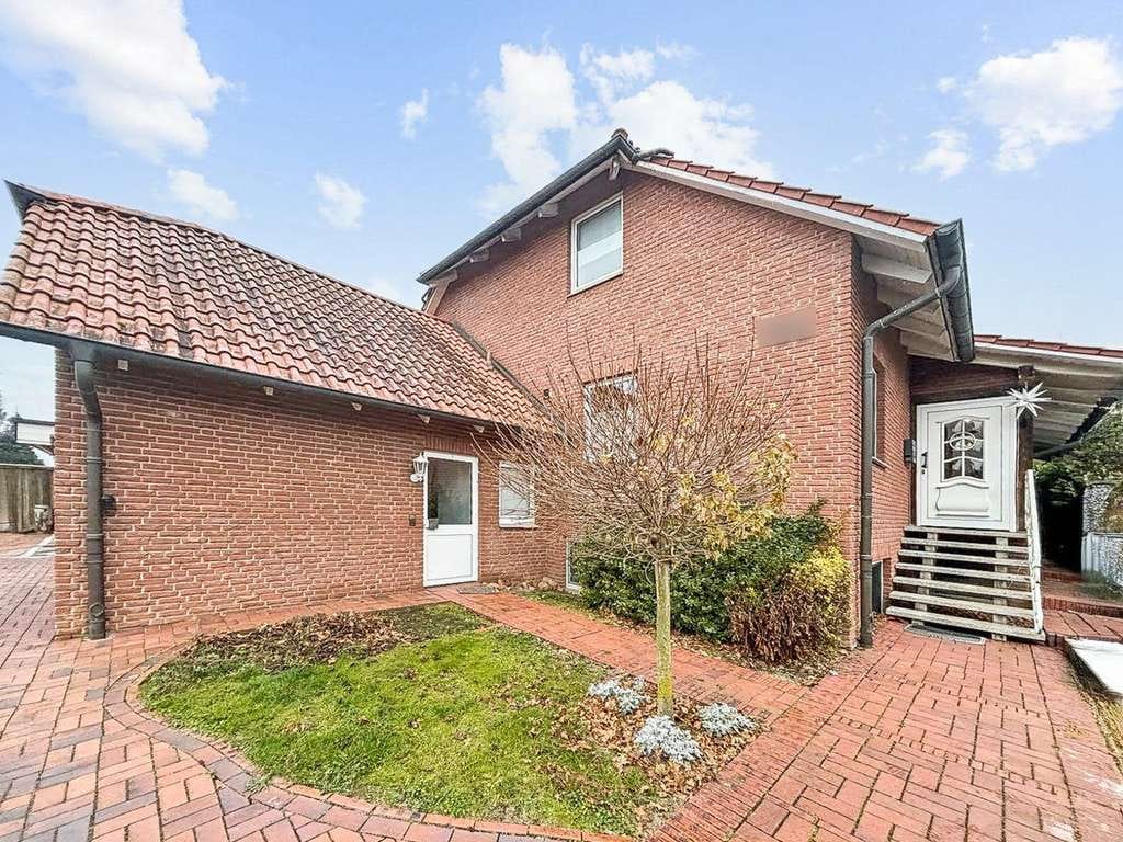Immobilie in Schöppenstedt - Große Familien aufgepasst: Vielseitiges Einfamilienhaus mit Ausbaureserve in Schöppenstedt - Bild 0