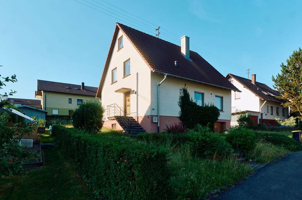 Immobilie in Dornhan - Gemütliches Eigenheim mit großem Garten und Ausbaureserve im Dachgeschoss - Bild 3