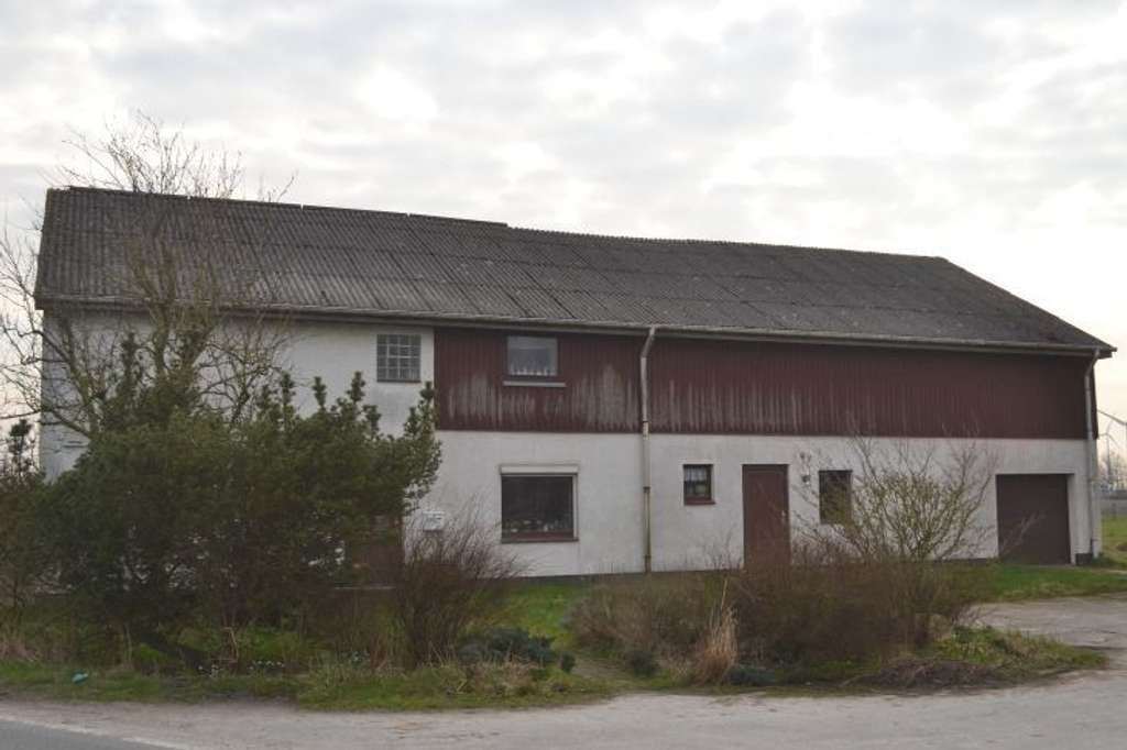 Immobilie in Schülp - Verkauf eines ehemaligen Bauernhauses mit Wiesenblick in Nordseenähe bei Wesselburen, Kreis Dithm. - Bild 2