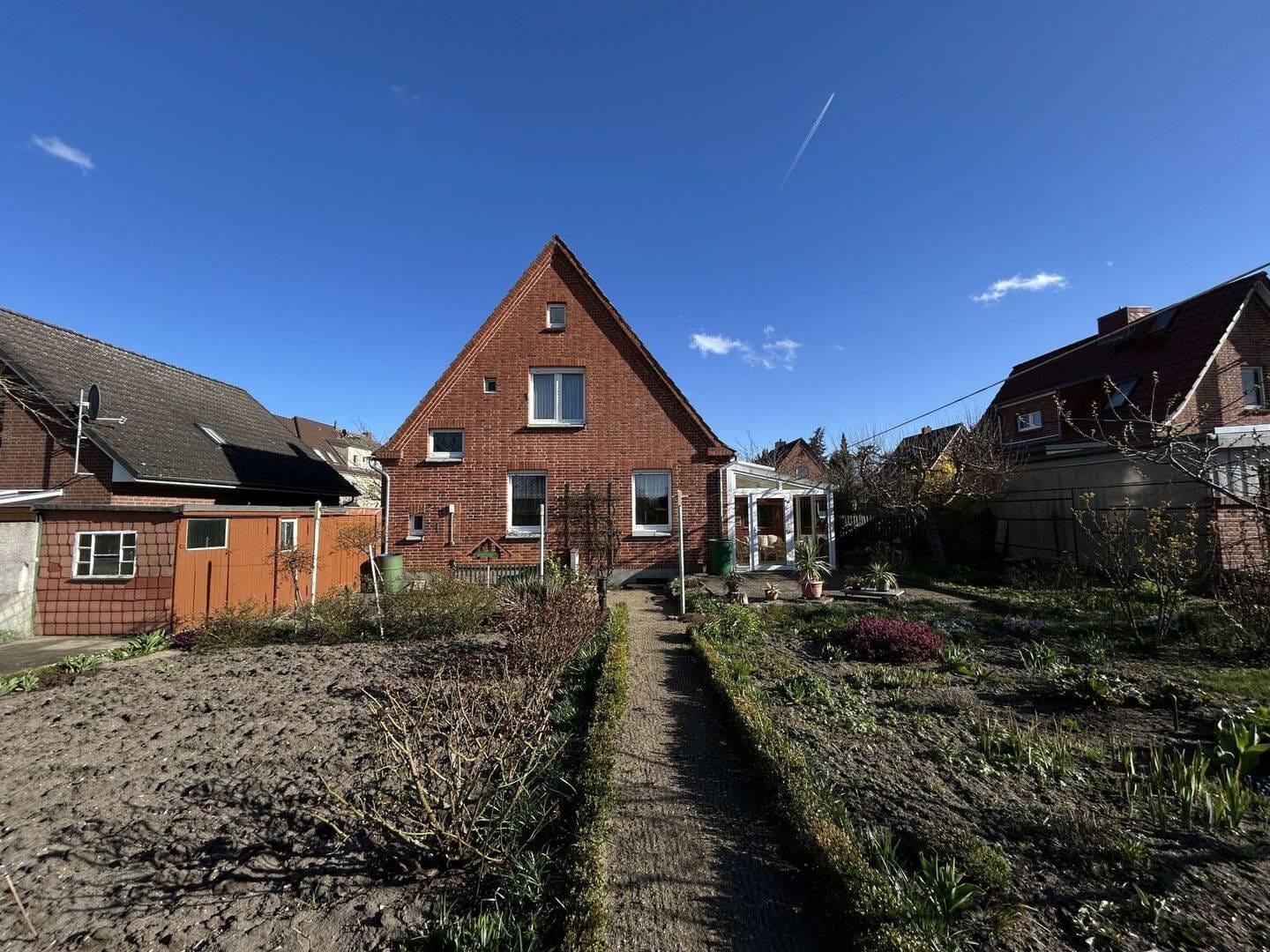 Immobilie in Grevesmühlen - Solides Einfamilienhaus in wunderschöner und gewachsener Wohnlage - Bild 1