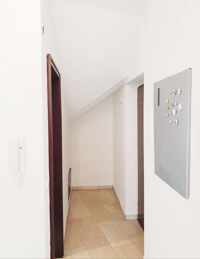 Immobilie in Ravensburg - Pfiffig * Bezugsfrei * Modernisiert - 2 Zi.-Wohnung im DG mit 2 PKW-Außenstellplätze! - Bild 3