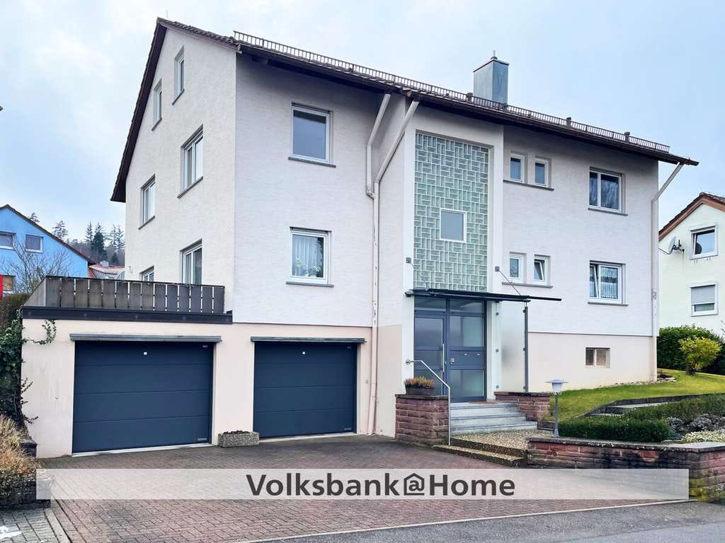 Immobilie in Nagold - Zwei Wohnungen in einem Angebot in Nagold – 4-Zimmer-OG & 1-Zimmer-DG - Bild 0