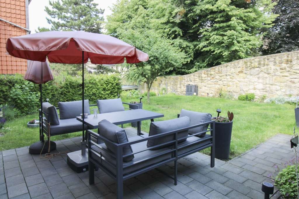 Immobilie in Helmstedt - Denkmalschutz: Renovierte 4 Zimmer Wohnung in Citylage in Helmstedt mit Garten - Bild 1