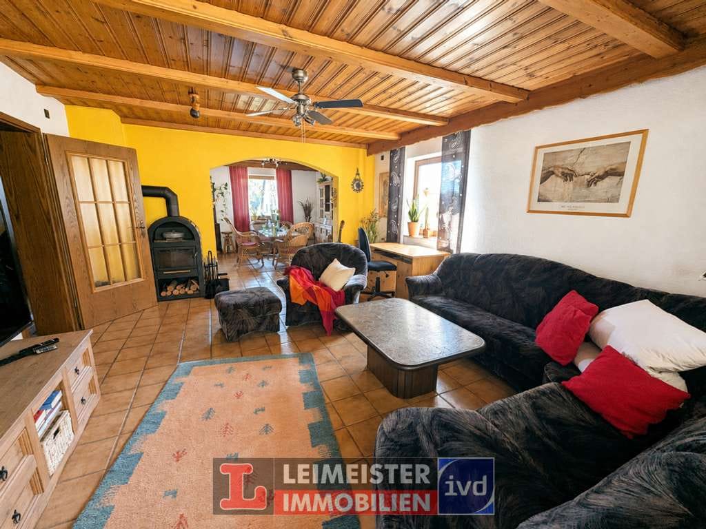 Immobilie in Krombach - Ein Haus zum Ankommen – Familienidylle mit Garten, Natur und Lebensqualität in Krombach - Bild 1
