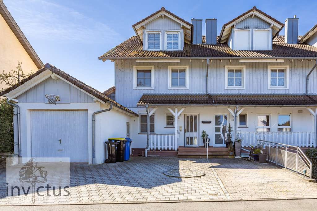 Immobilie in Gundelsheim - Viel Platz für Ihre Zukunft – charmantes Reihenendhaus mit Wintergarten & Kamin - Bild 0