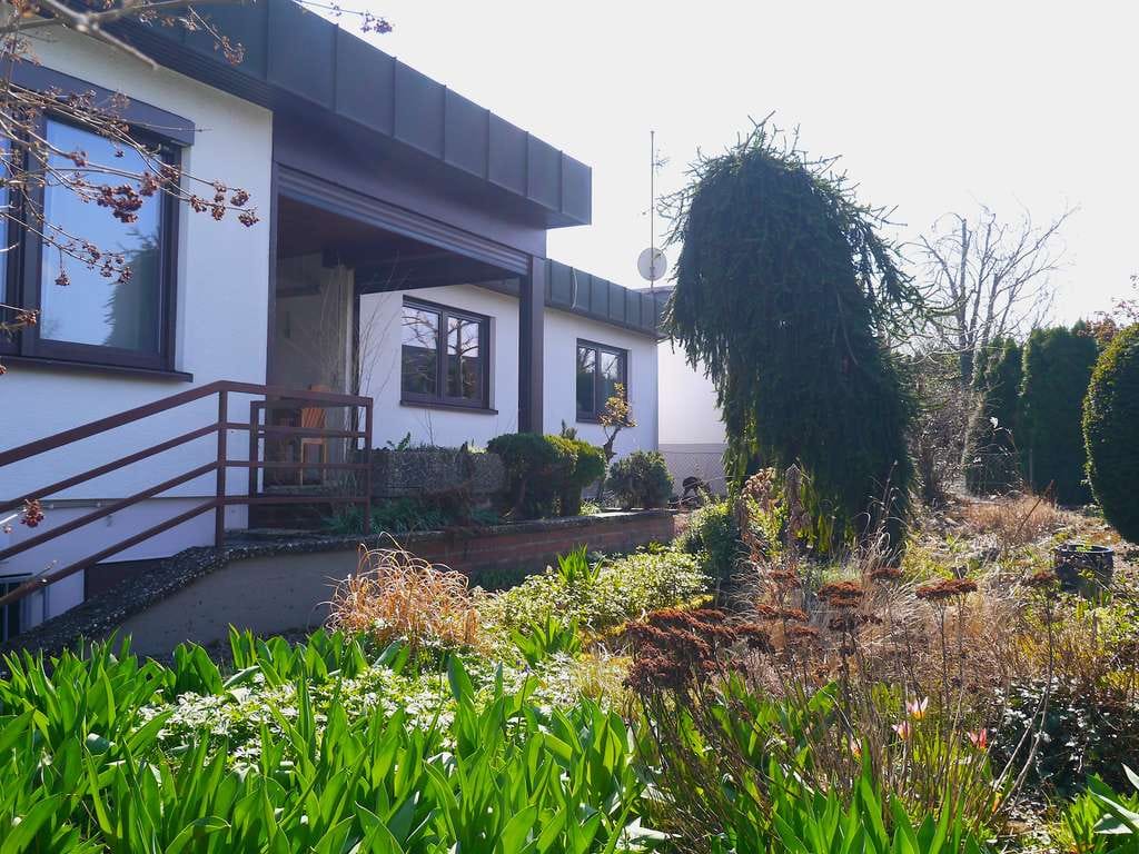 Immobilie in Oberboihingen - Einfamilienhaus mit Doppelgarage in ruhiger Lage von Oberboihingen - Bild 3