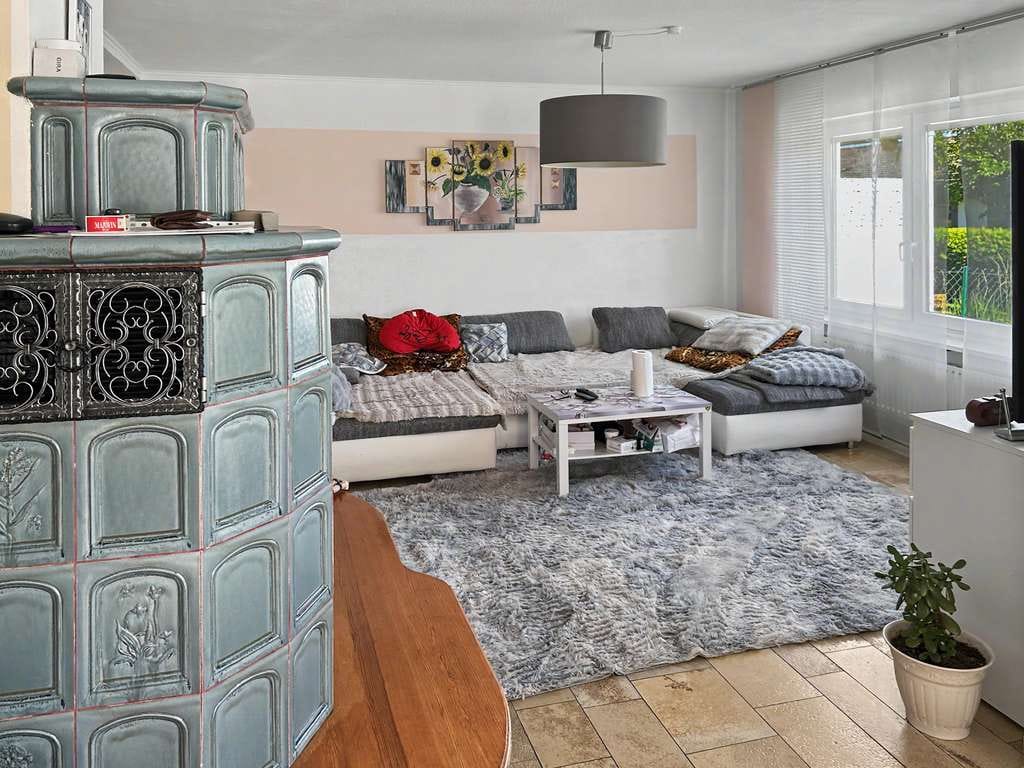 Immobilie in Burgoberbach - Wunderschönes Einfamilienhaus mit großem Garten &amp; Garage in Burgoberbach - Bild 1