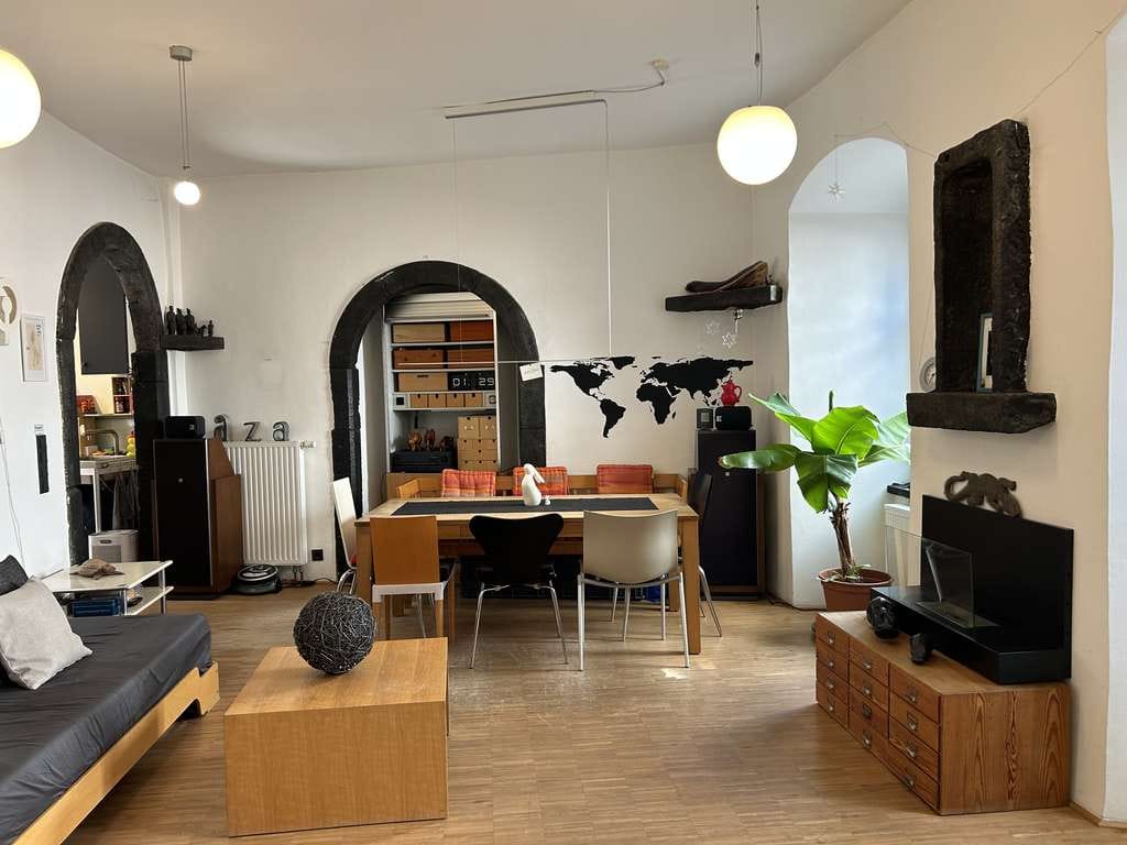 Immobilie in Andernach - KAPITALANLAGE: Ferienvermietung mit Stil im historischen Stadthaus mit 3 Appartements - Bild 1