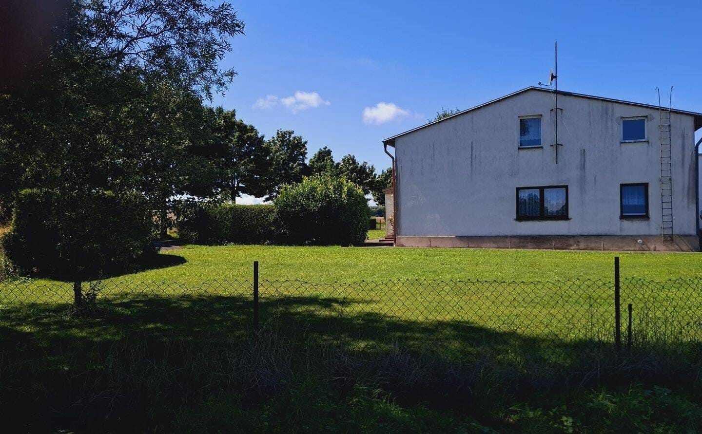 Immobilie in Kühlungsborn - Doppelhaushälfte in Ostseenähe / Sanierung notwendig - Bild 1
