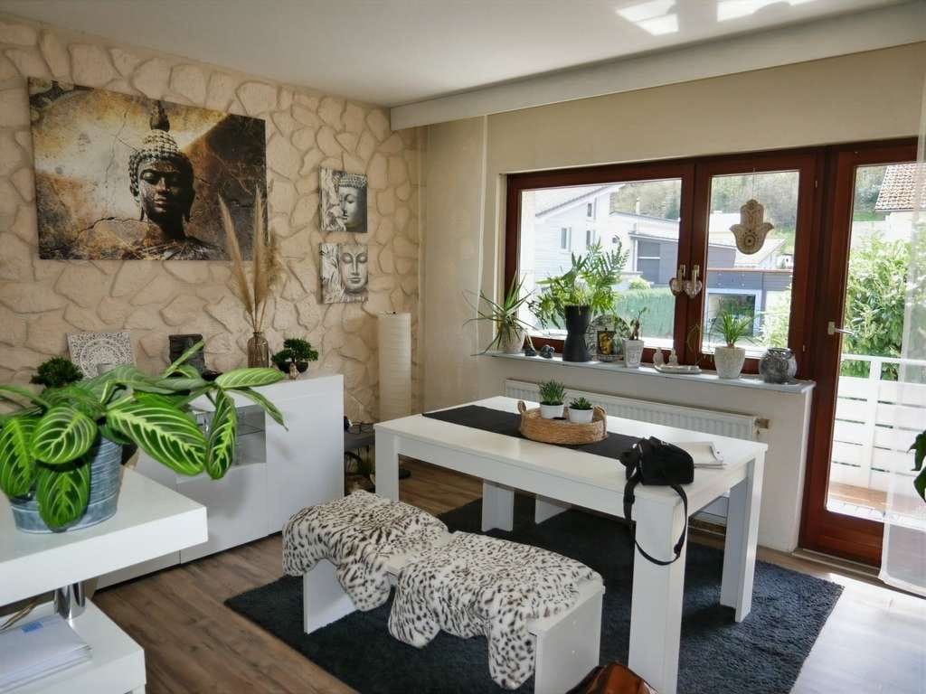 Immobilie in Hornberg - Ruhiges und doch zentrumsnahes Wohnen in Hornberg !
Einfamilienhaus mit Einliegerwohnung - Bild 2