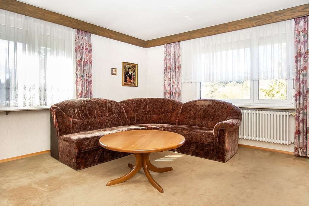 Immobilie in Gammertingen - Freiraum und Perspektive mit Platz für Ihre Ideen und Ihr Familienleben - Bild 2