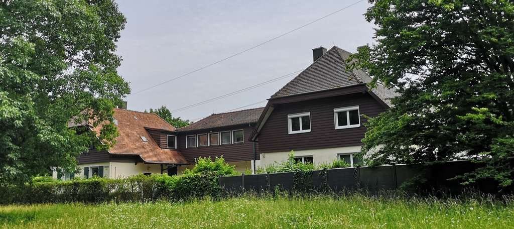 Immobilie in Iffezheim - Außergewöhnliches Mehrgenerationen- / Wohnanwesen mit 4.607 m² Naturgrundstück bei Iffezheim - Bild 0