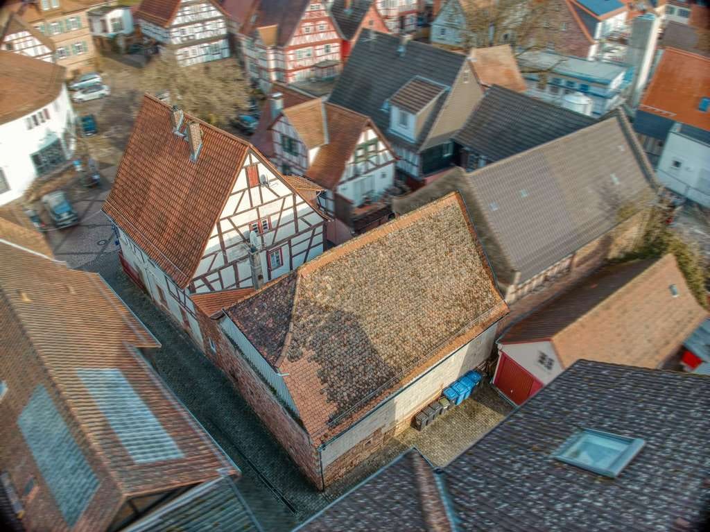 Immobilie in Breuberg - Vermietet: Charaktervolles Fachwerkhaus unter Denkmalschutz in bester Altstadtlage von Breuberg - Bild 1