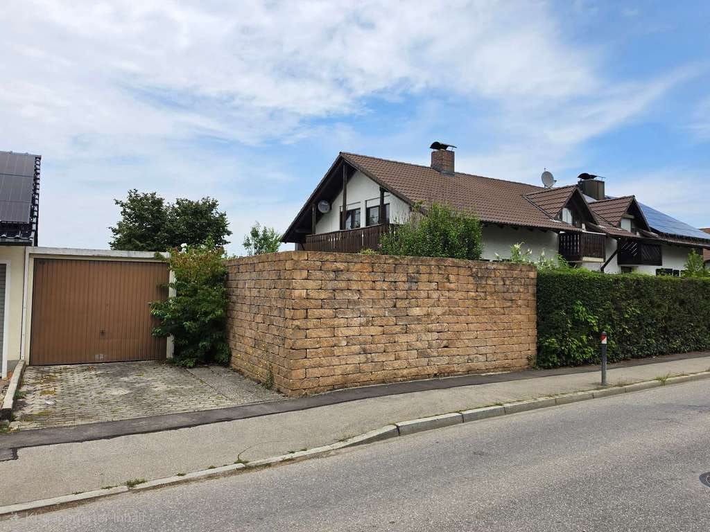 Immobilie in Feldkirchen - Feldkirchen! Doppelhaushälfte mit Garten, Einbauküche, Kachelofen, Keller, Schuppen und Garage! - Bild 4