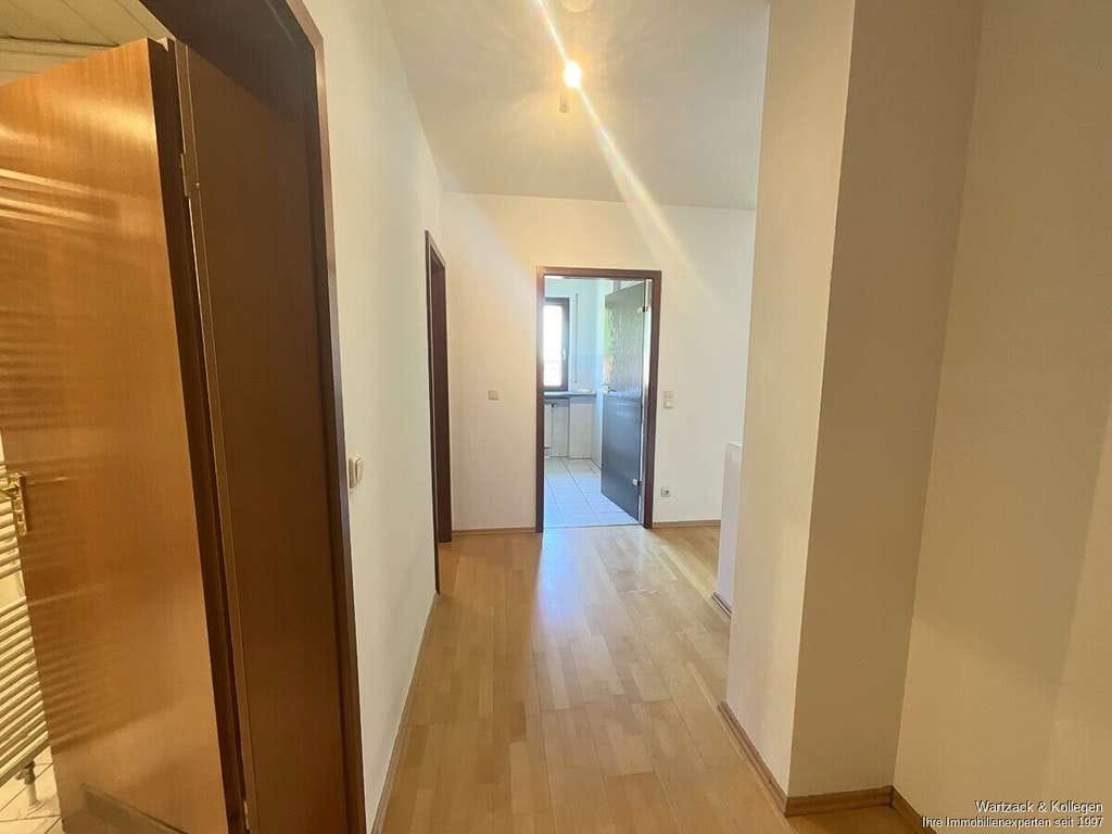 Immobilie in Schwanstetten - Homebase:
2-Zimmer-Wohnung 
mit Balkon und Einzelgarage 
in Schwanstetten, OT Schwand - Bild 1