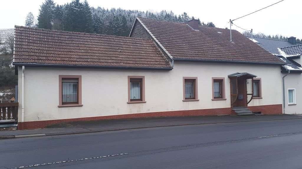 Immobilie in Rockeskyll - Wohnhaus mit ehem. großer Schreiner- werkstatt im Untergeschoss - Bild 0