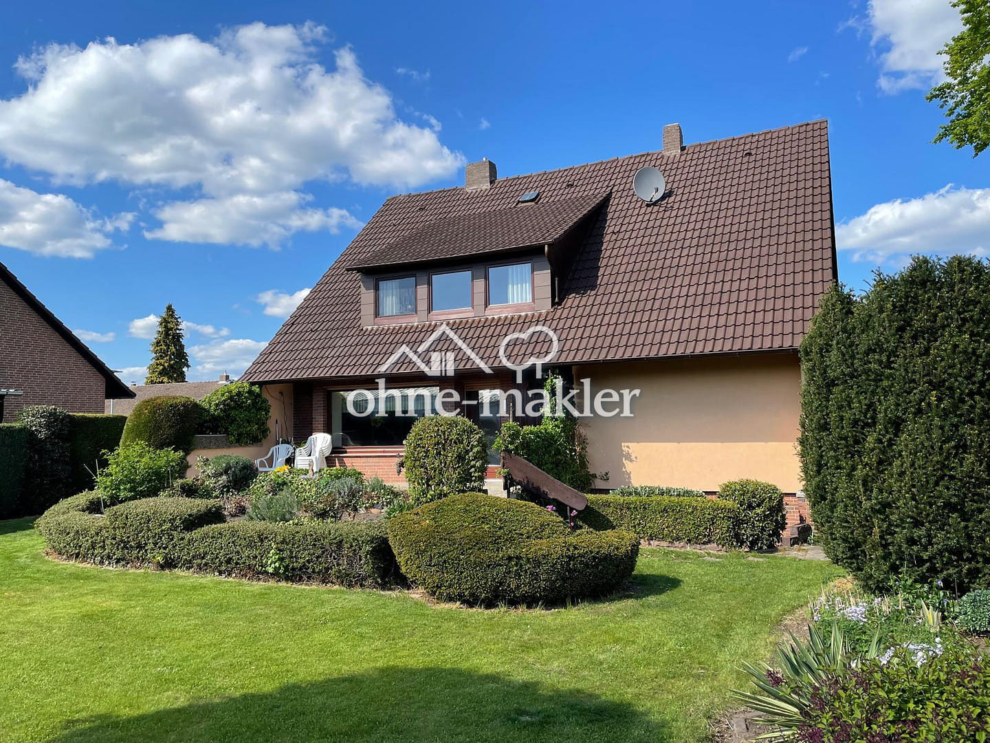 Immobilie in Uetze - 2-Familienhaus, direkt in 31311 Uetze - Bild 2
