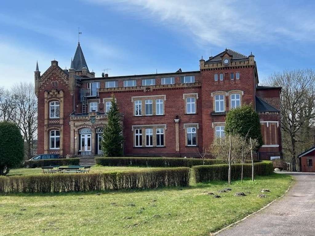 Immobilie in Hoppenrade - Charmante Eigentumswohnung im historischen Gutshaus Hoppenrade - Bild 0