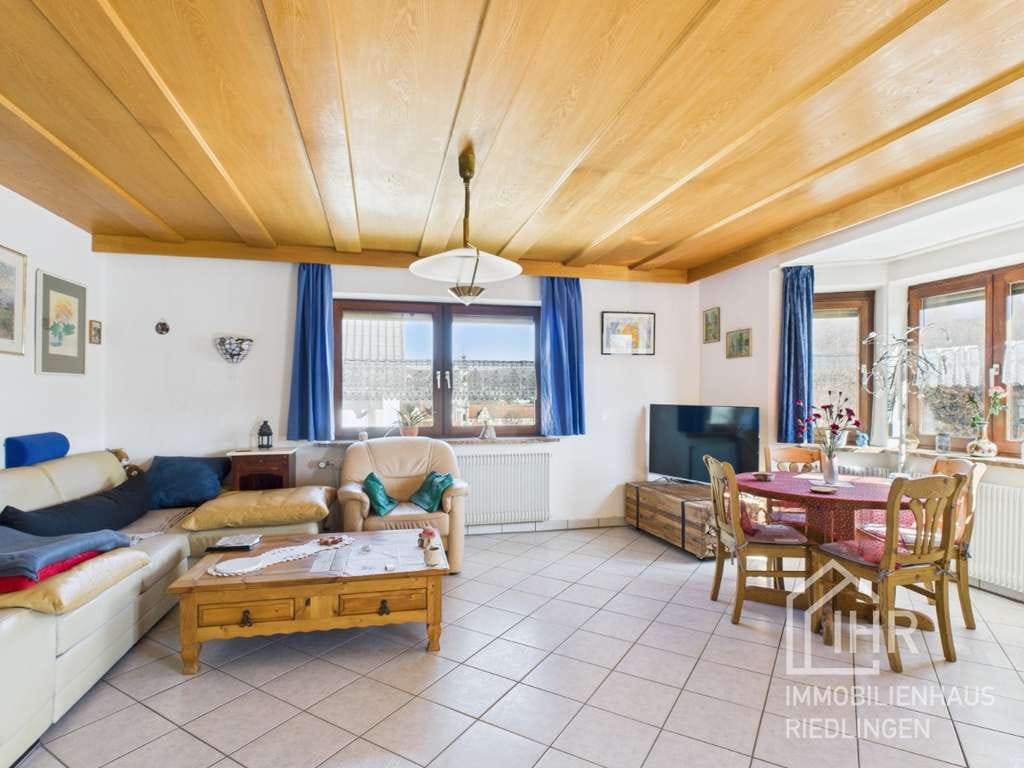Immobilie in Zwiefalten - Einfamilienhaus in Zwiefalten zu verkaufen +++sonnige Lage+++ - Bild 2