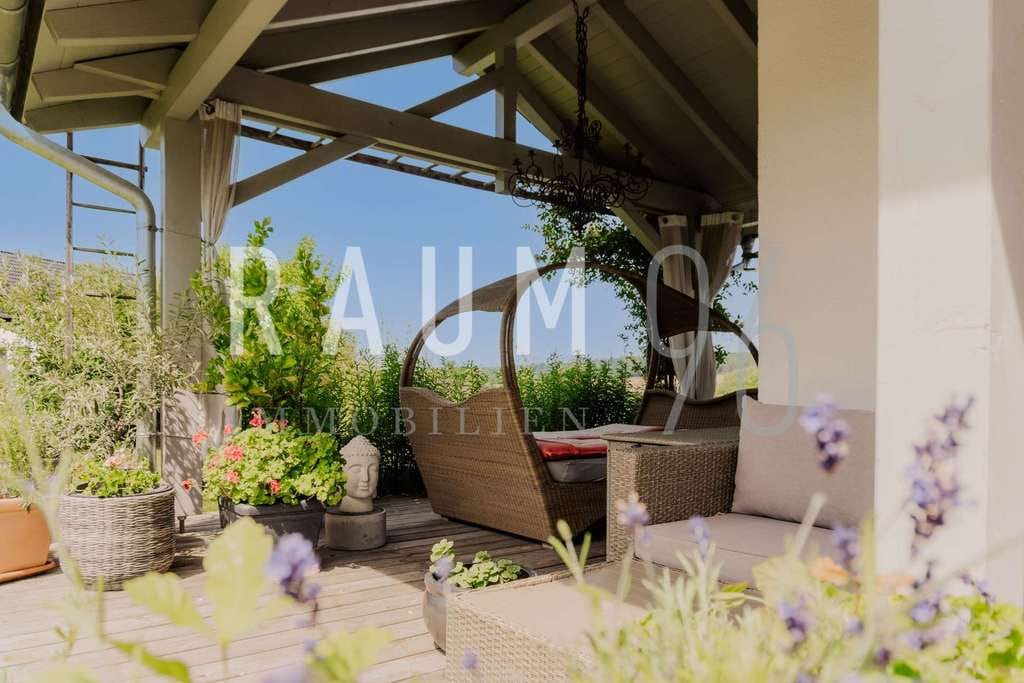 Immobilie in Weitramsdorf - Modernes Wohnen mit Weitblick, Gartenidylle und Raum für individuelle Lebenskonzepte - Bild 3