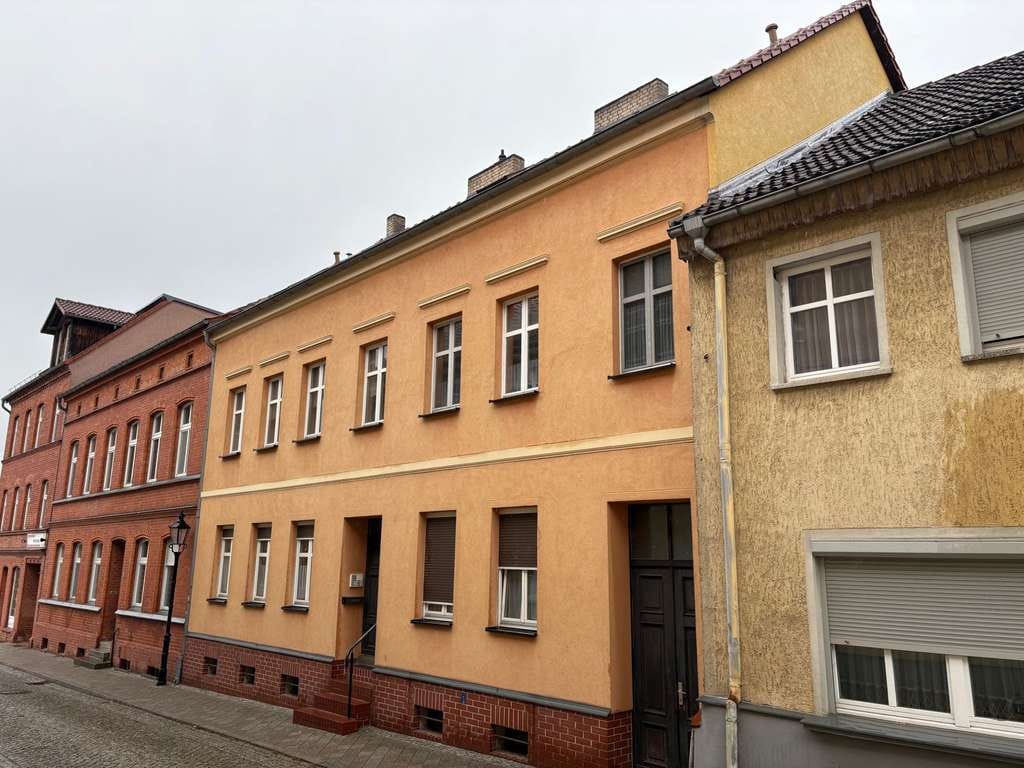 Immobilie in Bad Freienwalde (Oder) - Mehrfamilienhaus ( 6 Wohneinheiten) Bad Freienwalsde Zentrum - Bild 0